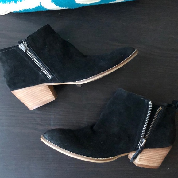 Dolce Vita Shoes - Dolce Vita NEVER BEEN WORN ankle boots
